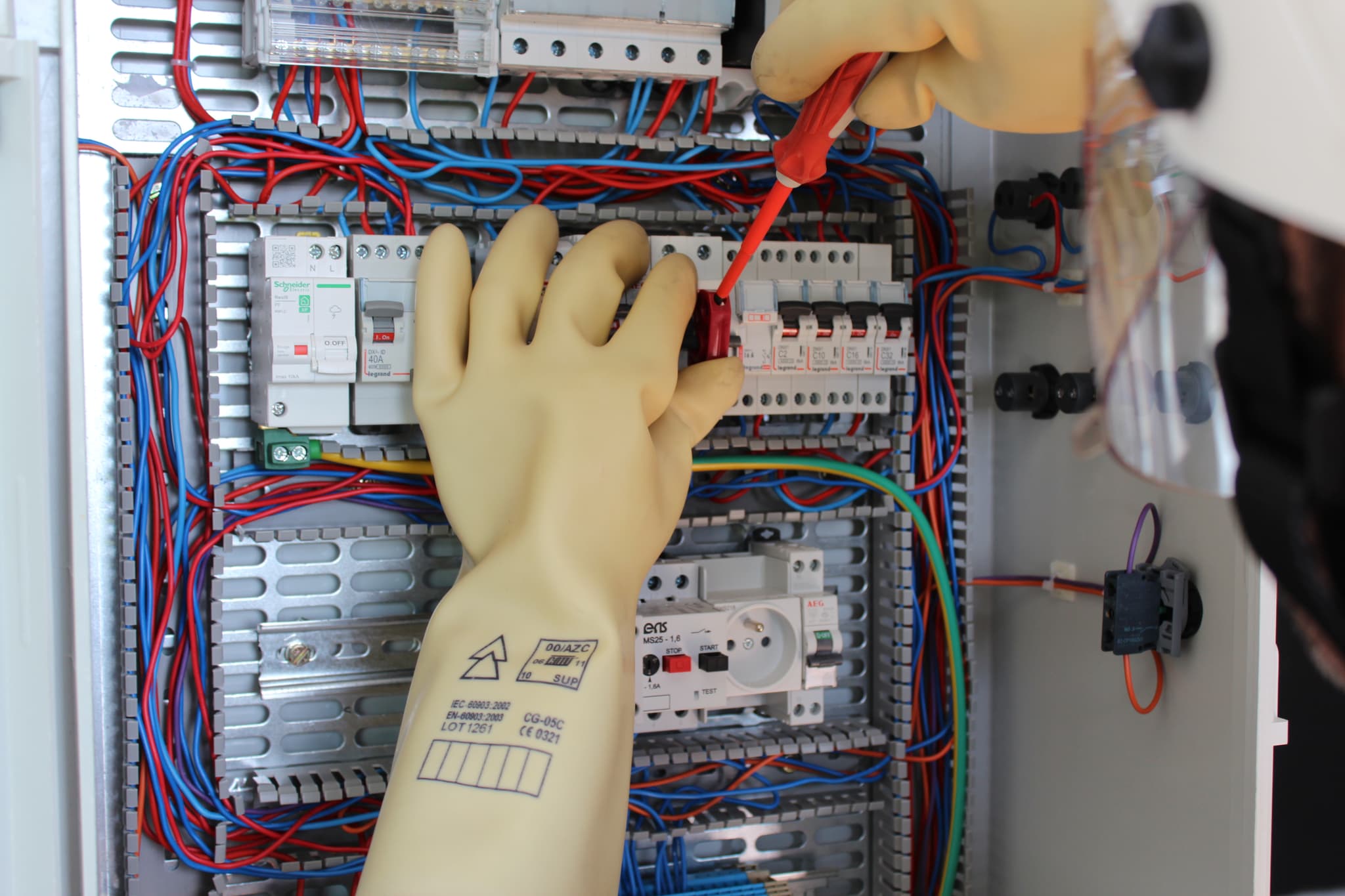 Suppression de la majoration SIR pour l'habilitation électrique