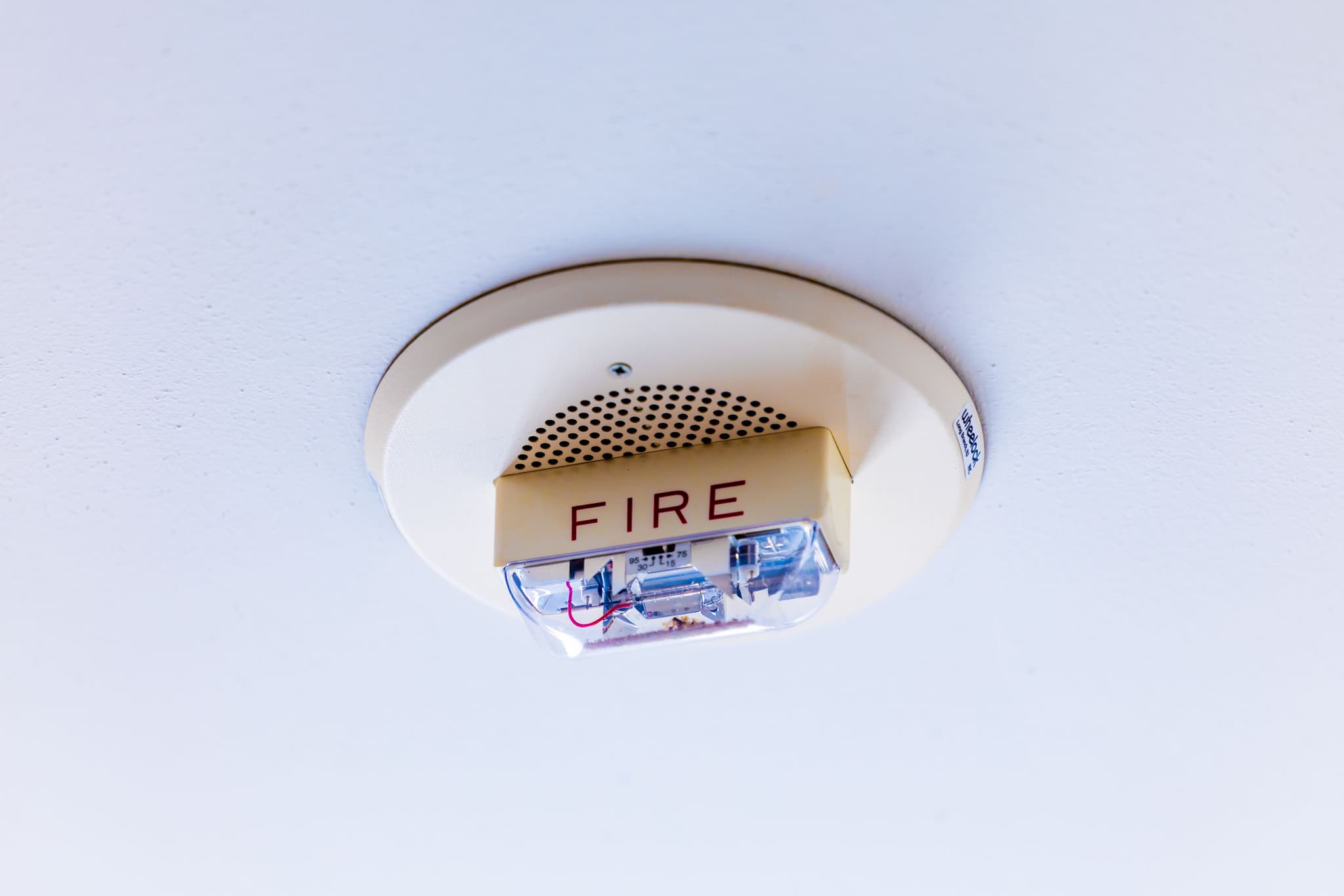 Détection automatique d'incendie : choisir ses détecteurs et les maintenir en état — article Sécurité incendie