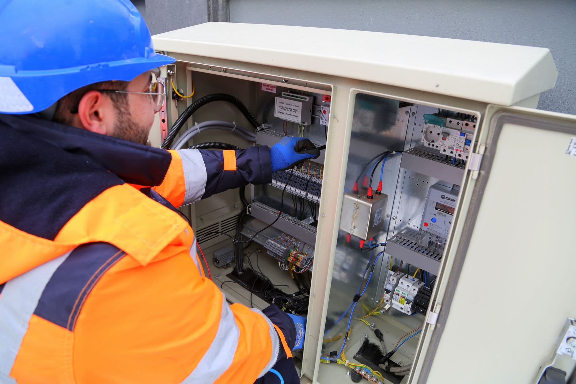 Habilitation électrique : décrypter les niveaux B0, BS, BR, B1, B2 et BC — article Habilitation électrique